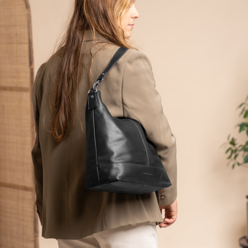 Amelia Full-Grain Leather Shoulder Bag Naisille