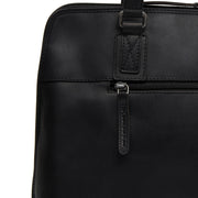 
Sisäpuolen näkymä Showing Dedicated Padded Laptop Sleeve & Multi-Compartment Organization