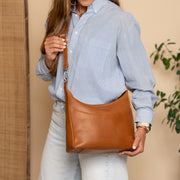 Olvia Full-Grain Leather Shoulder Bag Naisille – alternate product view 3