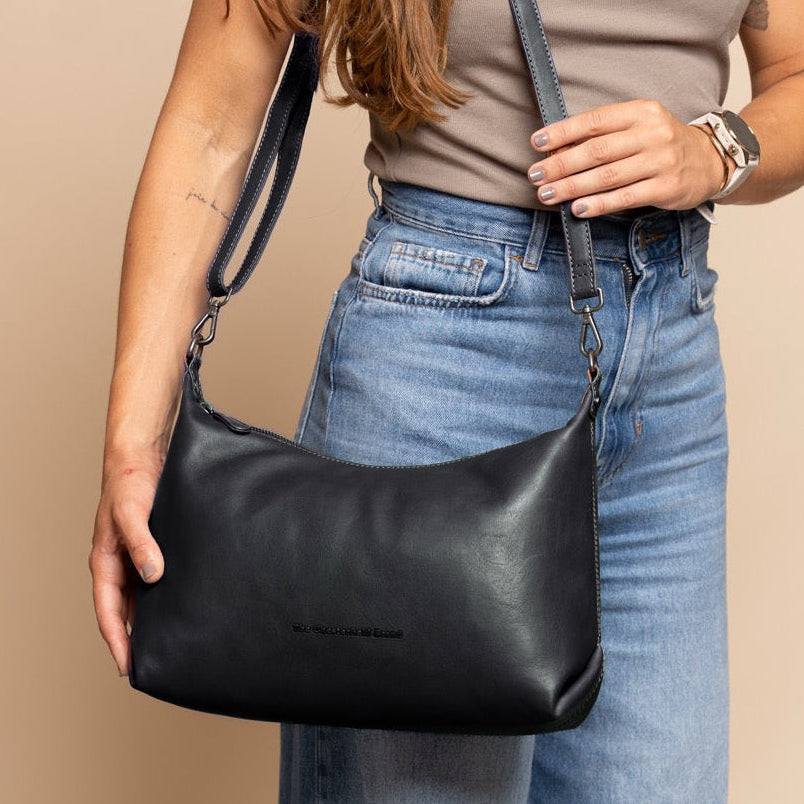 
Classic 100% Full-Grain leather Bag - Takanäkymä vahvistetuilla nahkahihnoilla