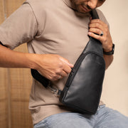 Leather Sling Bag Bowey Naisille - Structured Side Profile Showing Gusset Depth &amp; Expansion Capacity
