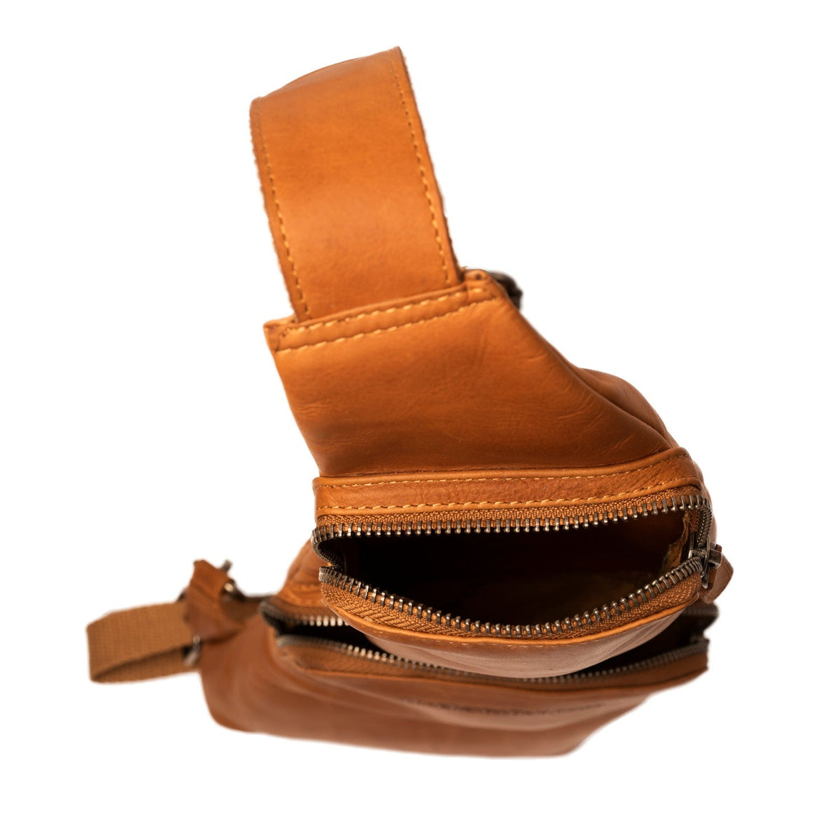 Cognac Leather Sling Bag Logan Naisille, detail view 4