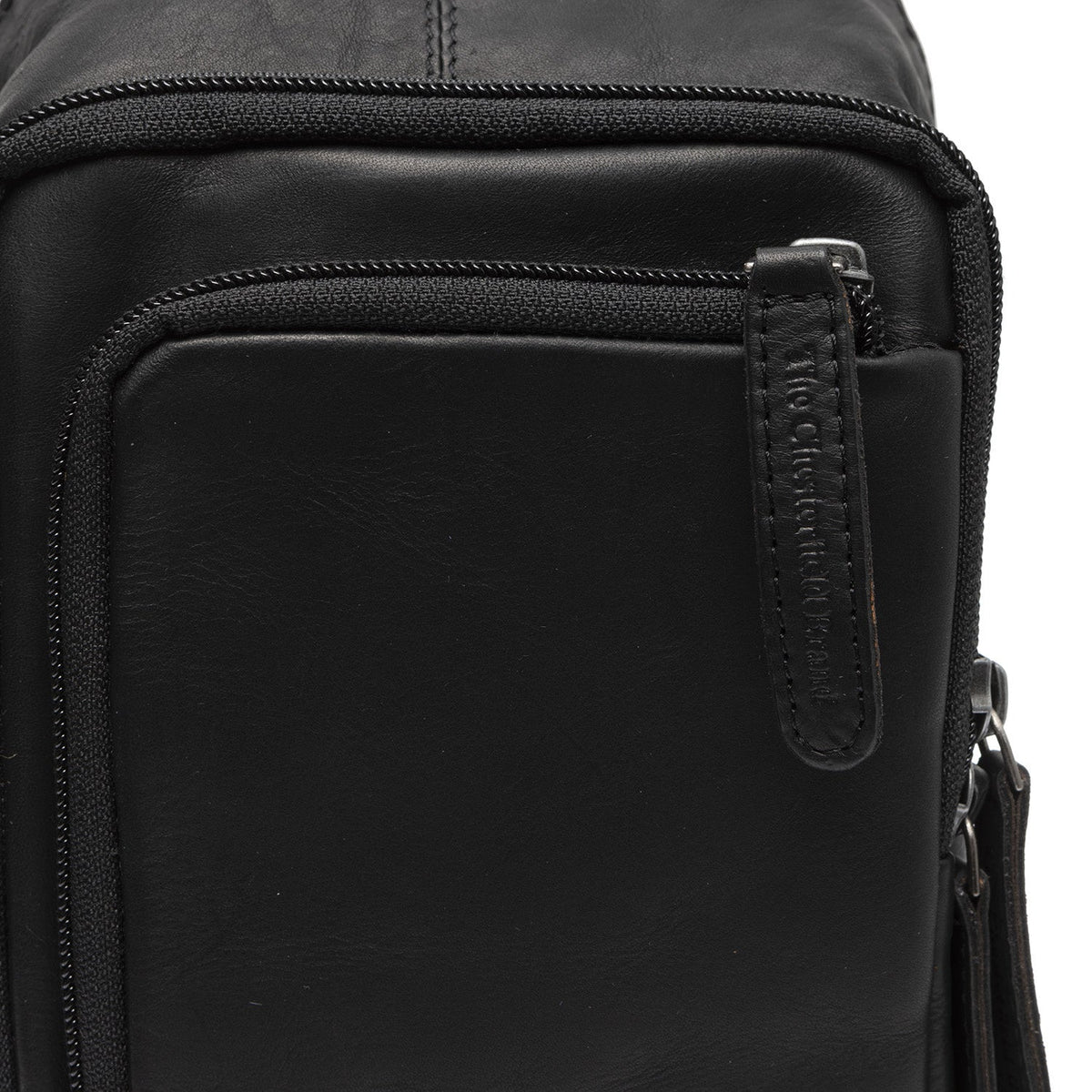 Solid Antique Brass Hardware &amp; Heavy-Duty Dual Zipper Detail on Leather Sling Bag Riga Naisille