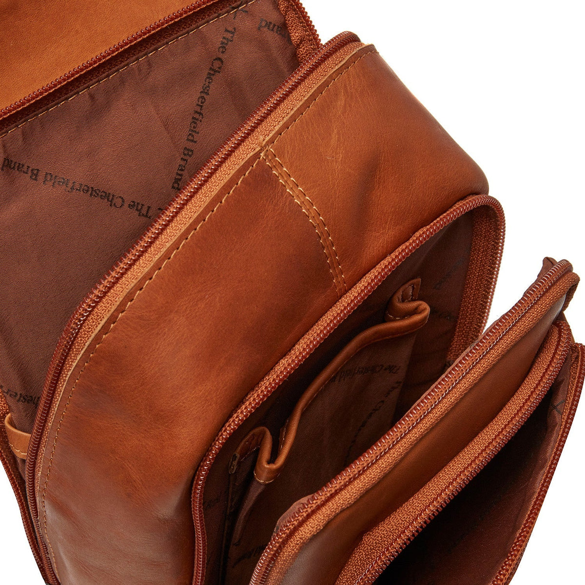 Cognac Leather Sling Bag Riga Naisille, detail view 1