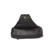 Leather Sling Bag Salla Naisille - Structured Side Profile Showing Gusset Depth &amp; Expansion Capacity