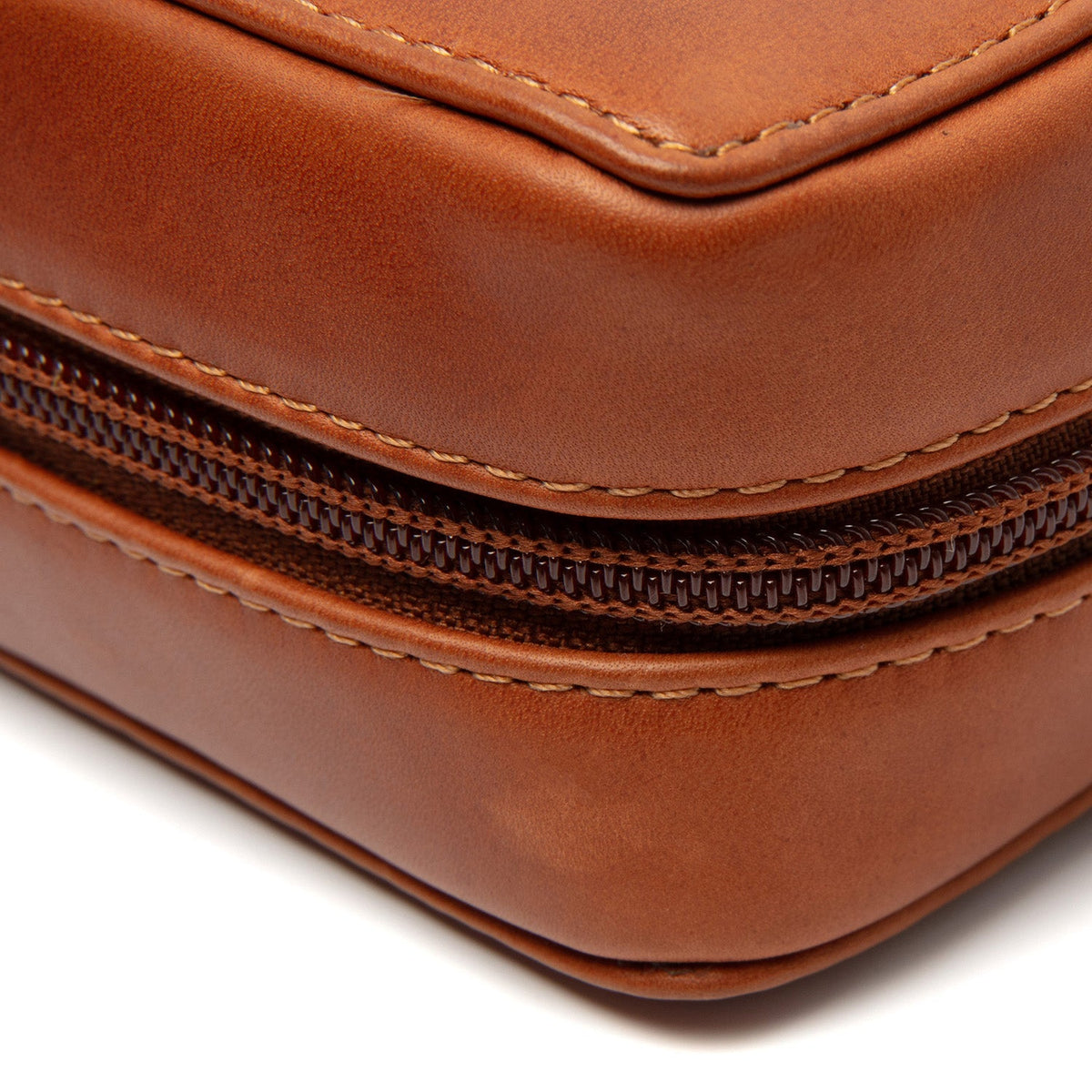 Cognac Leather Tech-Organizer Ardan Naisille, detail view 3