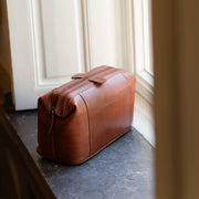 Biassa Full-Grain Leather Toiletry Bag Naisille – alternate product view 2