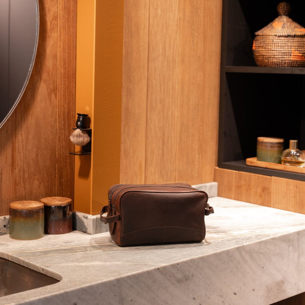 Stacey Full-Grain Leather Toiletry Bag Naisille – alternate product view 2