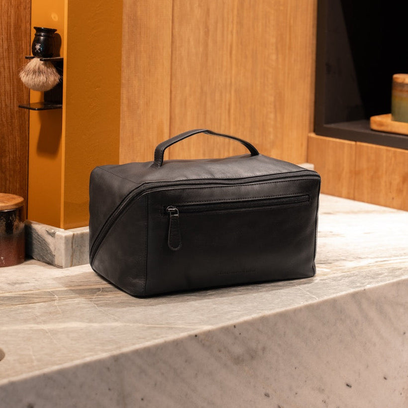Trevia Full-Grain Leather Toiletry Bag Naisille
