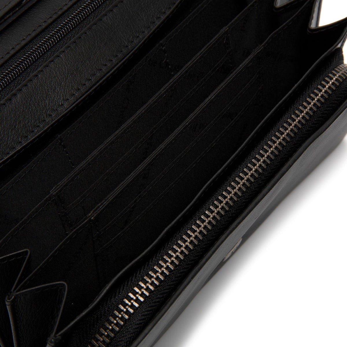 Solid Antique Brass Hardware &amp; Heavy-Duty Dual Zipper Detail on Arvento Full-Grain Leather Wallet Naisille