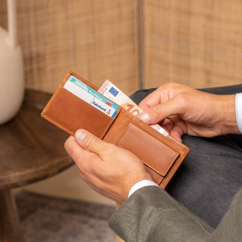 Enzo Full-Grain Leather Wallet Miehille – alternate product view 3