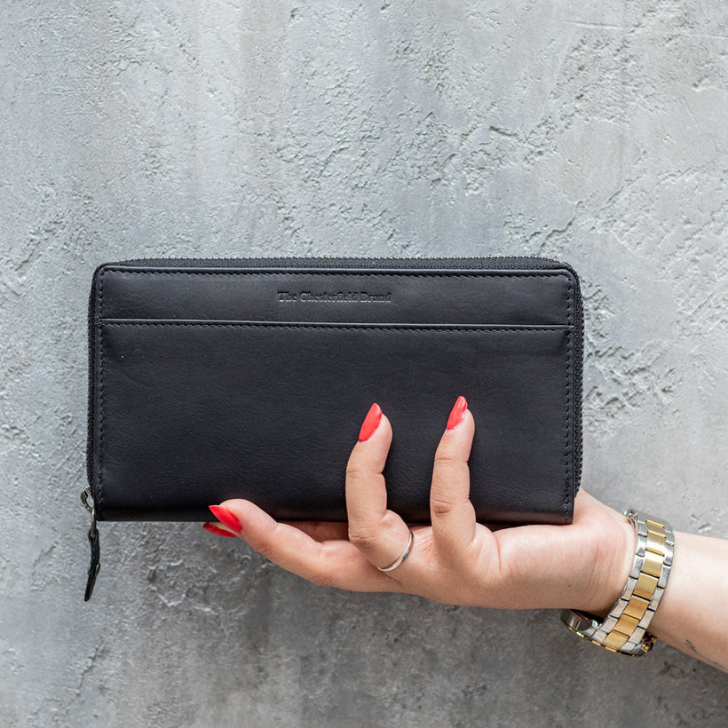 Halle Full-Grain Leather Wallet Naisille