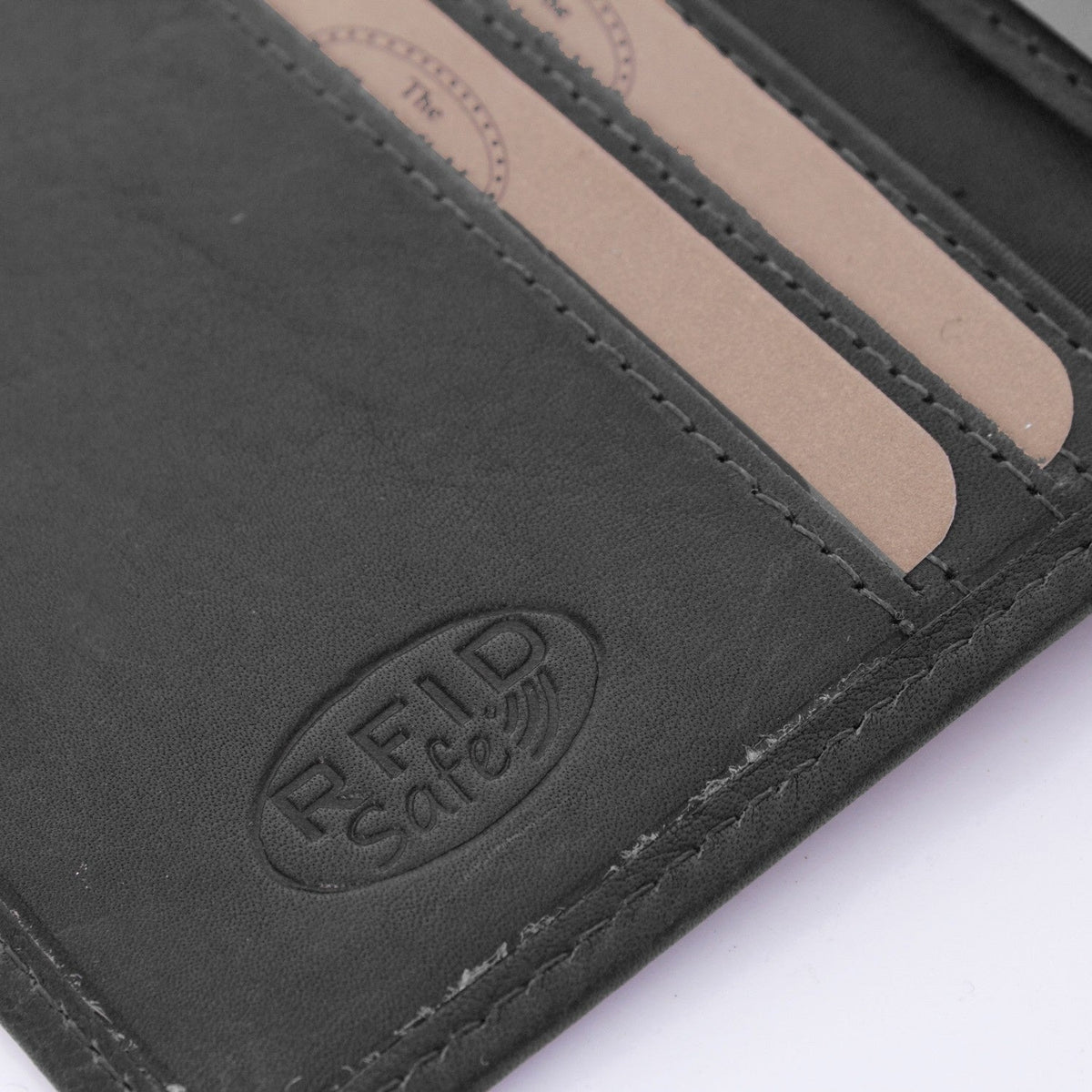 Solid Antique Brass Hardware &amp; Heavy-Duty Dual Zipper Detail on Hereford Full-Grain Leather Wallet Miehille