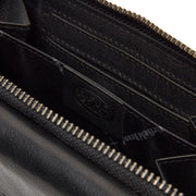 
Sisäpuolen näkymä Showing Dedicated Padded Laptop Sleeve & Multi-Compartment Organization