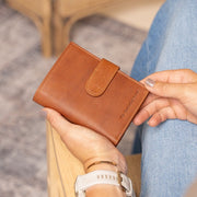 Ruby Full-Grain Leather Wallet Naisille – alternate product view 2