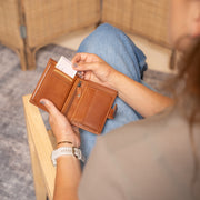 Ruby Full-Grain Leather Wallet Naisille – alternate product view 3