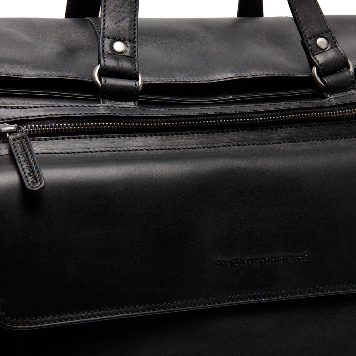 
Sisäpuolen näkymä Showing Dedicated Padded Laptop Sleeve & Multi-Compartment Organization