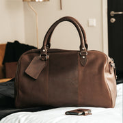Liam Full-Grain Leather Weekender Bag Naisille – alternate product view 2
