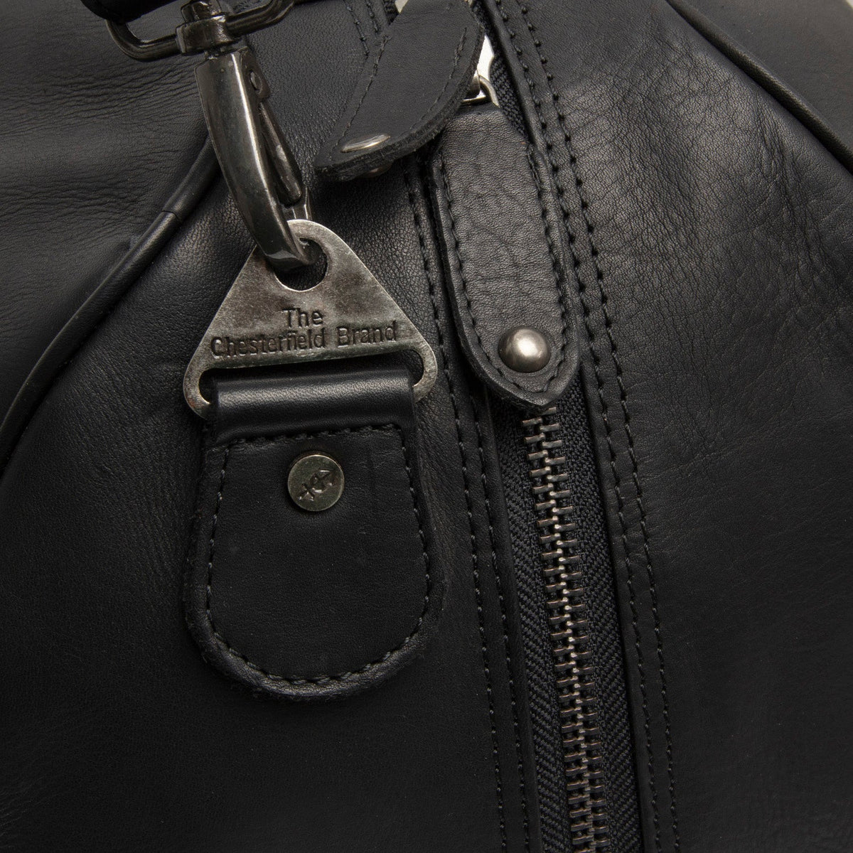 Solid Antique Brass Hardware &amp; Heavy-Duty Dual Zipper Detail on Rivaro Full-Grain Leather Weekender Bag Naisille