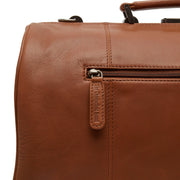 Texel Full-Grain Leather Weekender Bag Naisille - Structured Side Profile Showing Gusset Depth &amp; Expansion Capacity