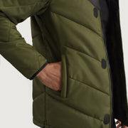 
Sisäpuolen näkymä Showing Quilted Viscose Lining & Kaksi käytännöllistä sisätaskua