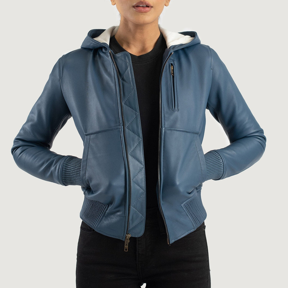 
Luna Blue Hooded Leather Bomber Jacket in Blue Sheepskin Leather - Edestä ja räätälöity siluetti | Osta verkosta