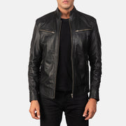 Men's Mack Musta Nahkainen Biker-takki Miehille in Black Goatskin Leather - Front Profile View &amp; Tailored Silhouette | Buy Online