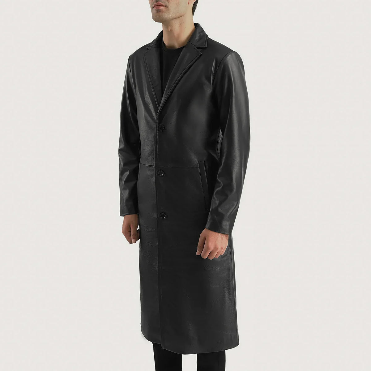 
Black Cowhide Leather Winter Jacket - Takaa istuvilla olkapäillä ja siistillä helmalla