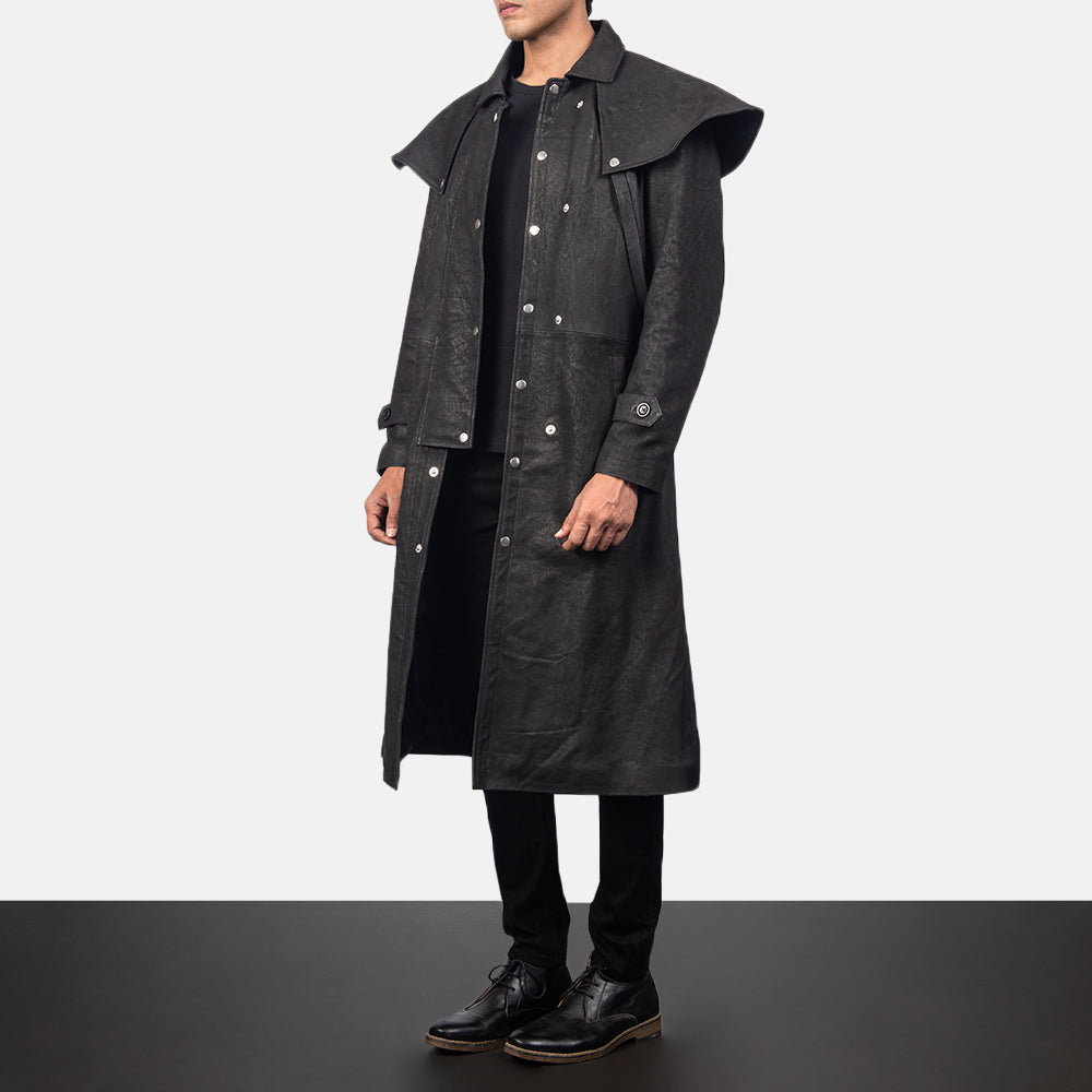 
Distressed Black Sheepskin Snuffed Trench Coat - Takaa istuvilla olkapäillä ja siistillä helmalla