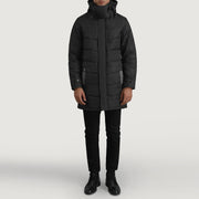 
Moore Musta Hooded Parka Miehille - Sivuprofiili ergonomisella hihanleikkauksella