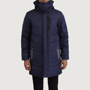 
Yksityiskohtainen lähikuva of Classic Collar & Zipper With Snap Button Placket Hardware on Moore Sininen Hooded Parka Miehille
