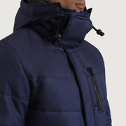 
Sisäpuolen näkymä Showing Quilted Viscose Lining & Kaksi käytännöllistä sisätaskua