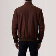 
Yksityiskohtainen lähikuva of Snap Button & Zipper Hardware on Morrison Ruskea Canvas Nahkainen Pommitakki Miehille For Men