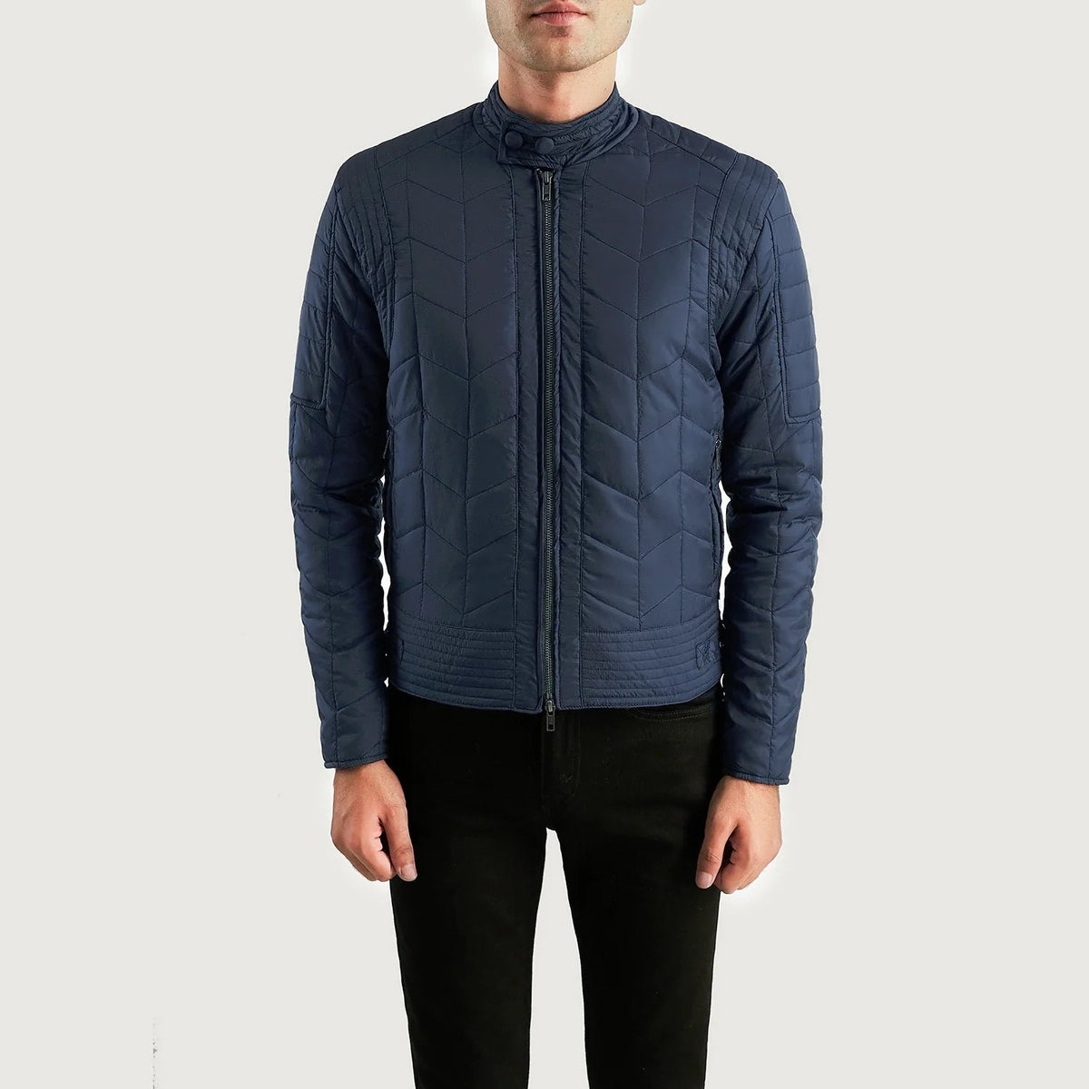 Men's Nyle Quilted Windbreaker Nahkatakki Miehille - Lateral Side Profile View Showing Sleeve Cut &amp; Athletic Taper Fit