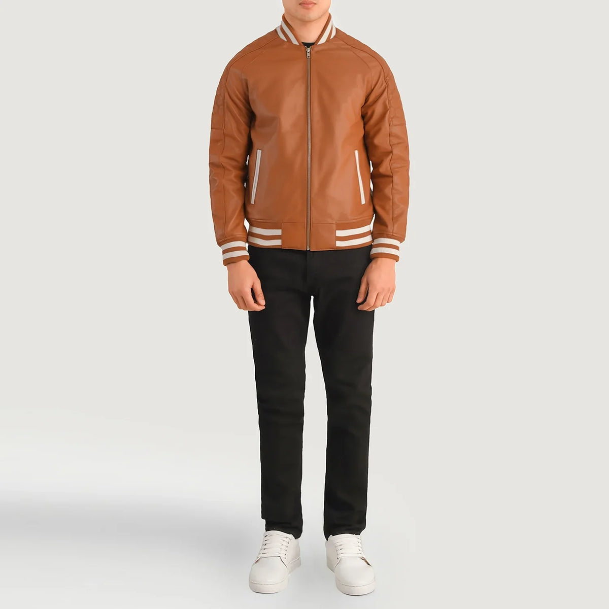 Pascal Vaaleanruskea Ruskea Leather Varsity Nahkatakki Miehille - Lateral Side Profile View Showing Sleeve Cut &amp; Athletic Taper Fit