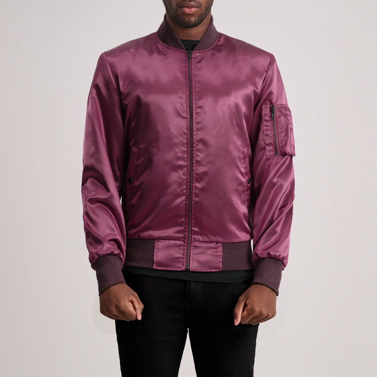 Quinton MA-1 Maroon Nahkainen Pommitakki Miehille in Maroon Satin - Front Profile View &amp; Tailored Silhouette | Buy Online