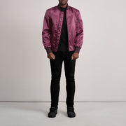 Close-Up Detail of Varsity &amp; Zipper Hardware on Quinton MA-1 Maroon Nahkainen Pommitakki Miehille