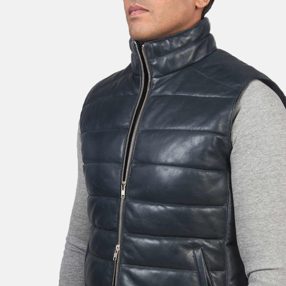 
Sisäpuolen näkymä Showing Quilted Polyester Lining & Kaksi käytännöllistä sisätaskua
