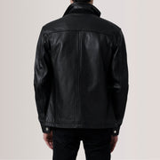 Close-Up Detail of Shirt &amp; Zipper Hardware on Sean Musta Leather Classic Nahkatakki Miehille For Men
