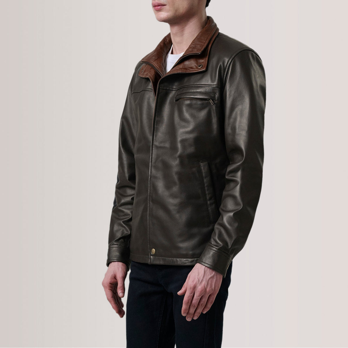 Sean Ruskea Leather Classic Nahkatakki Miehille For Men - Lateral Side Profile View Showing Sleeve Cut &amp; Athletic Taper Fit