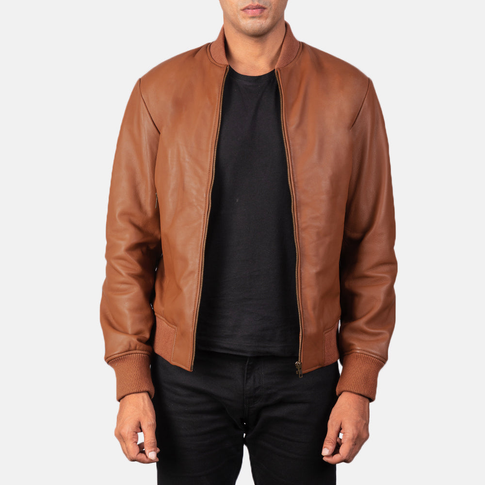 Men's Shane Ruskea Nahkainen Pommitakki Miehille in Brown Sheepskin Leather - Front Profile View &amp; Tailored Silhouette | Buy Online
