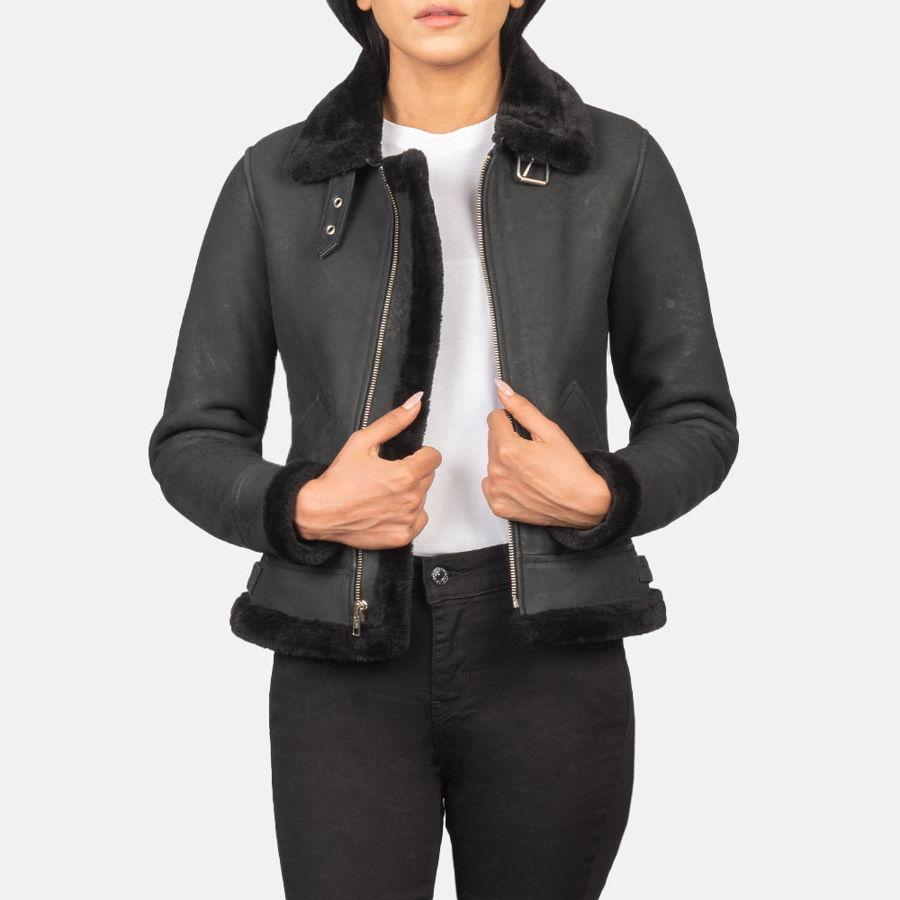 
Sherilyn B-3 Distressed Black Leather Bomber Jacket in Distressed Black Sheepskin Snuffed - Edestä ja räätälöity siluetti | Osta verkosta