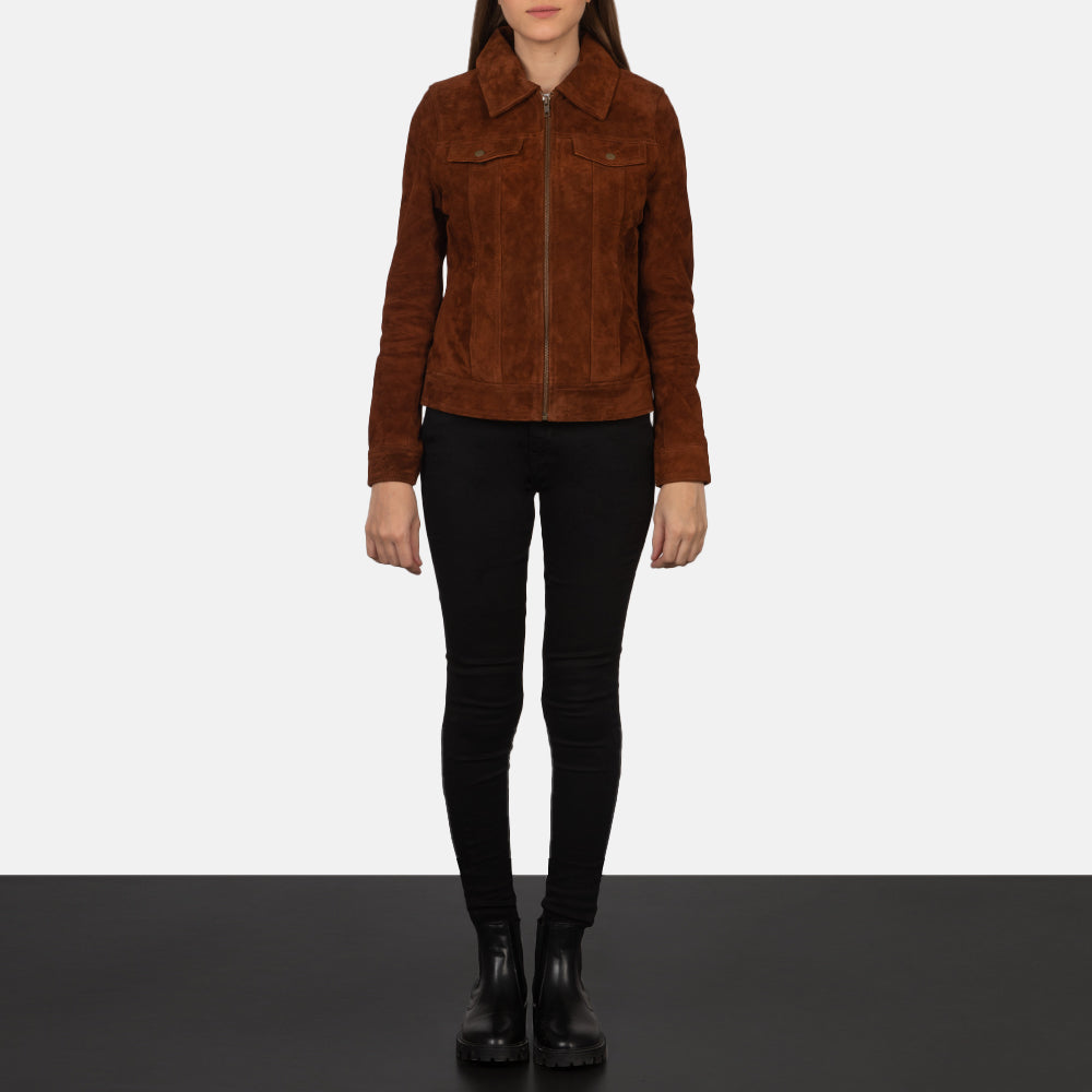
Lähikuva kauluksesta ja vetoketjuista tuotteessa Suzy Brown Suede Trucker Jacket