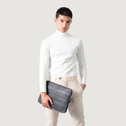
The Baxter Leather Laptop Sleeve Naisille Naisille – alternate product view 9