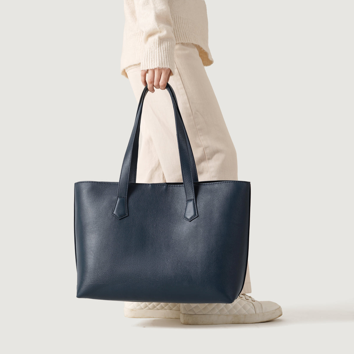 
The Bianca Nahkainen kangaskassi – alternate product view 2