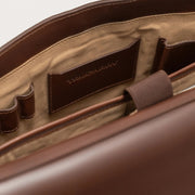 
Sisäpuolen näkymä Showing Dedicated Padded Laptop Sleeve & Multi-Compartment Organization