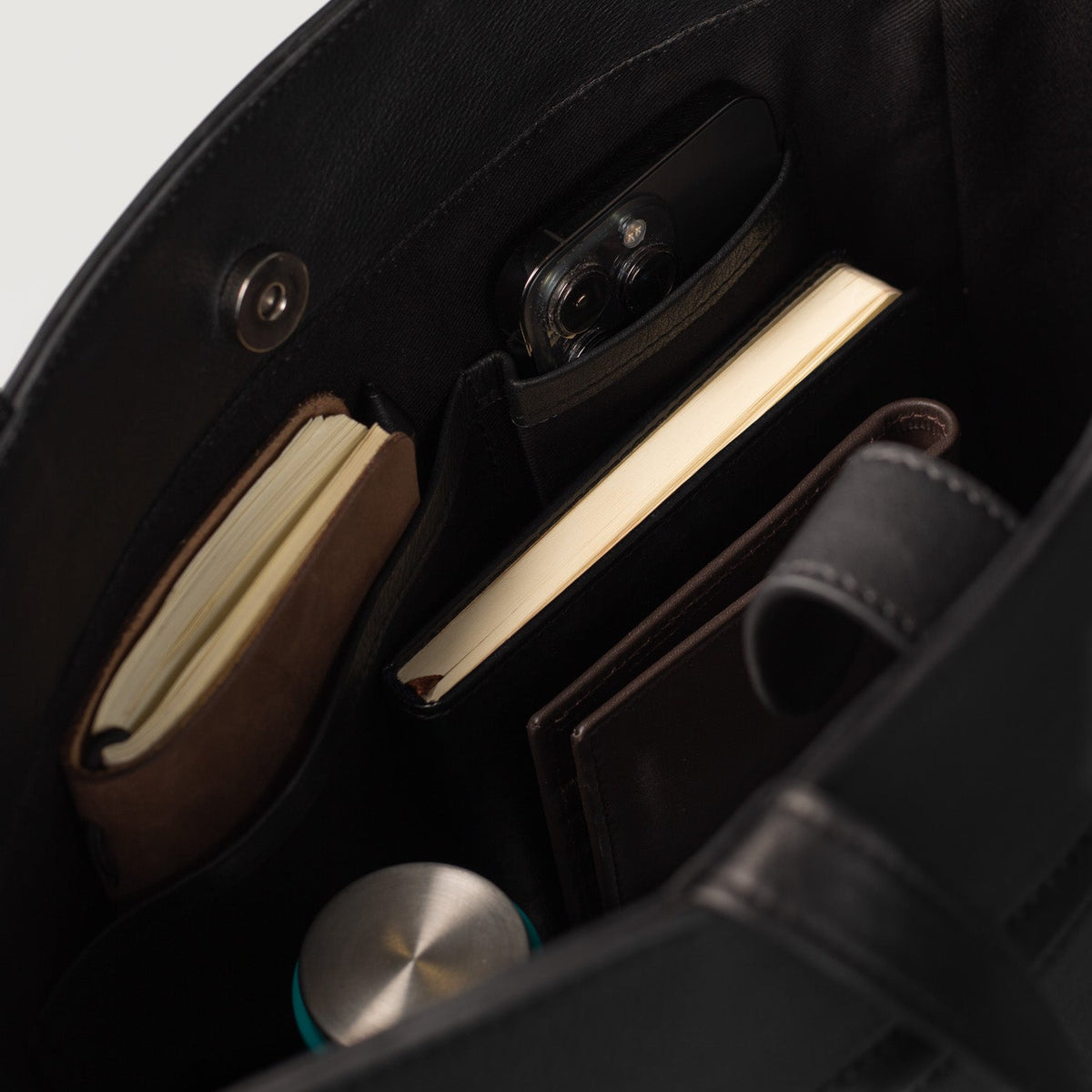 
The Poet Nahkainen kangaskassi – alternate product view 8