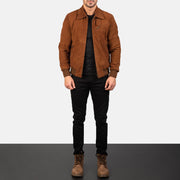 Men's Tomchi Vaaleanruskea Suede Nahkatakki Miehille - Lateral Side Profile View Showing Sleeve Cut &amp; Athletic Taper Fit