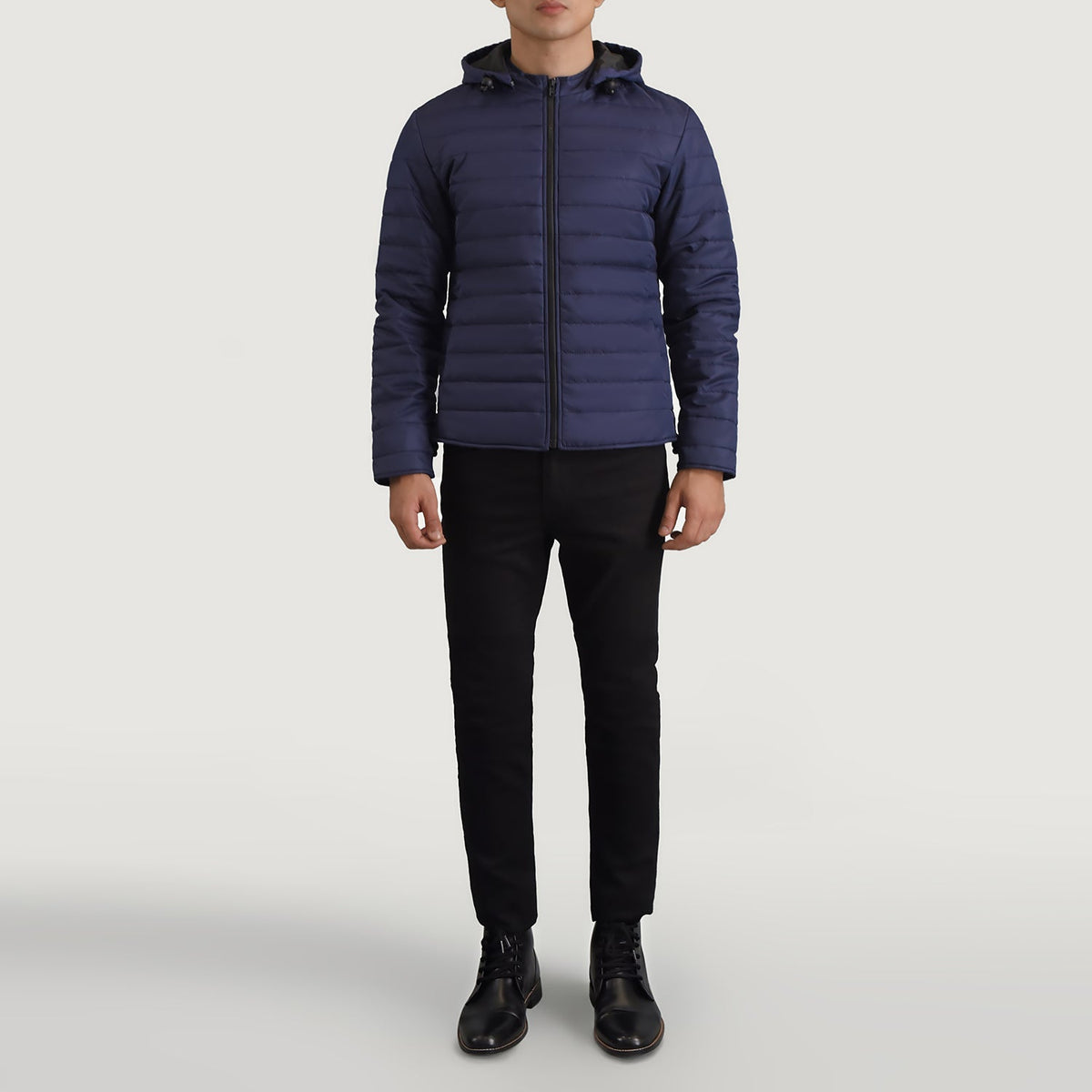 Tyler Blue Hooded Puffer Nahkatakki Miehille - Lateral Side Profile View Showing Sleeve Cut &amp; Athletic Taper Fit