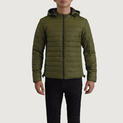 Close-Up Detail of Classic Collar &amp; Zipper Hardware on Tyler Green Hooded Puffer Nahkatakki Miehille